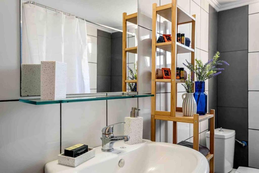 Emmanuel'S Cozy House Apartman Hriszí Aktí Haniá Kültér fotó